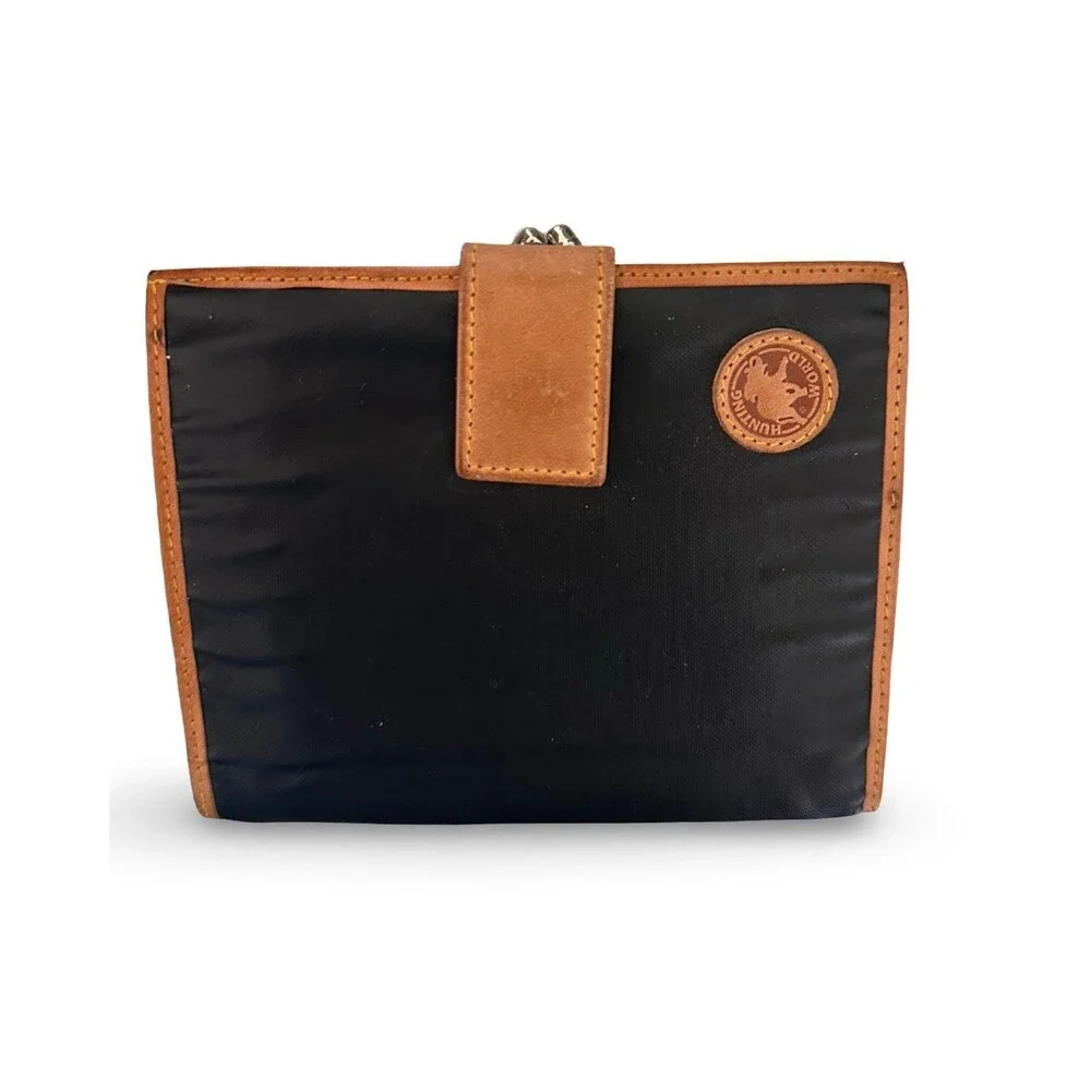 HUNTING WORLD Wallet Purse Tan/ Black Woman Authentic